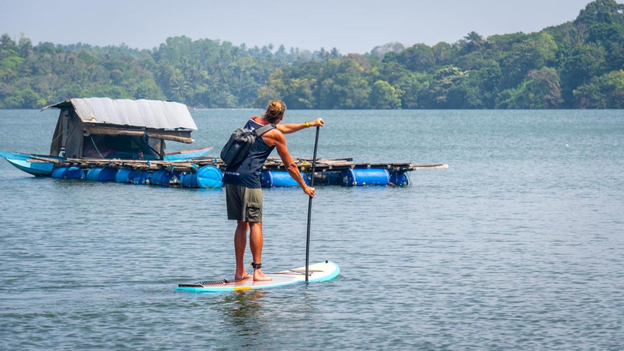 Circus Lagoon Hideaway Bed and Breakfast Dodanduwa Buitenkant foto
